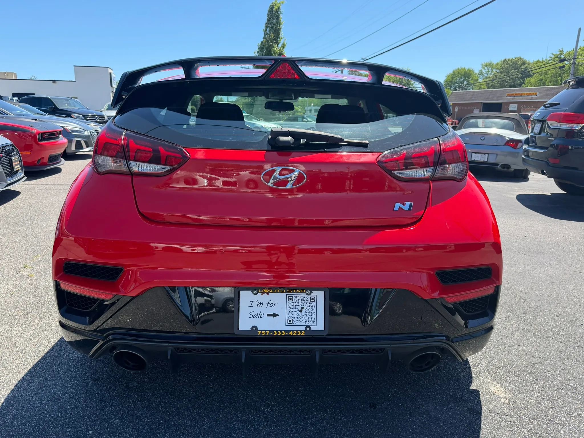 Used 2020 Hyundai Veloster N w/ Performance Package FWD image 4