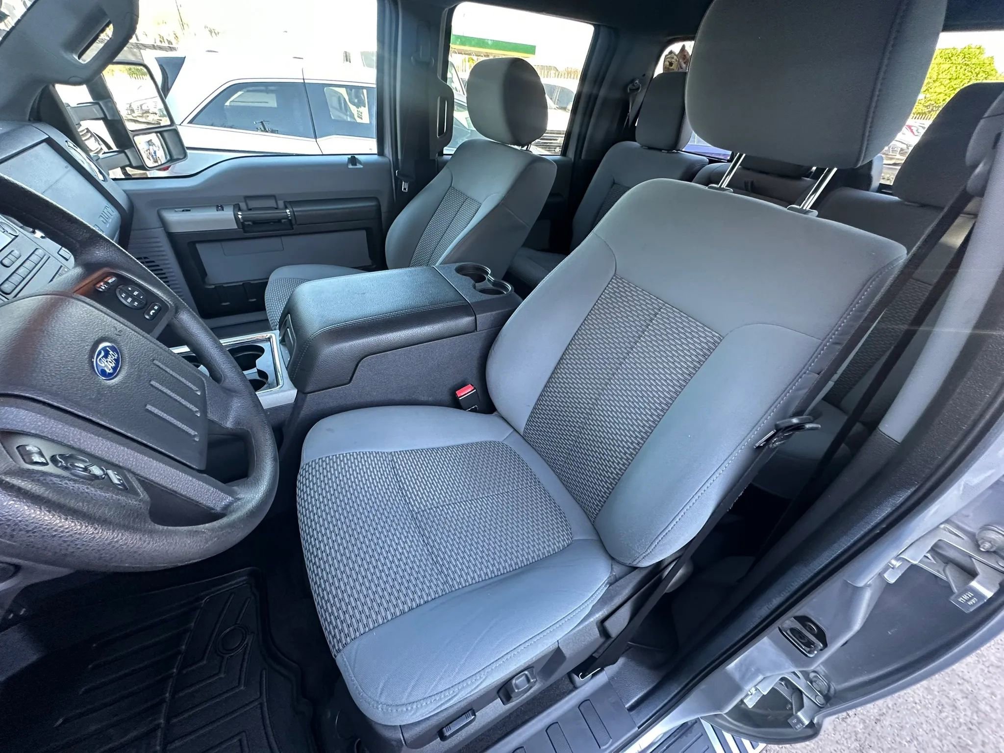 Used 2016 Ford F250 XLT w/ XLT Interior Package image 13
