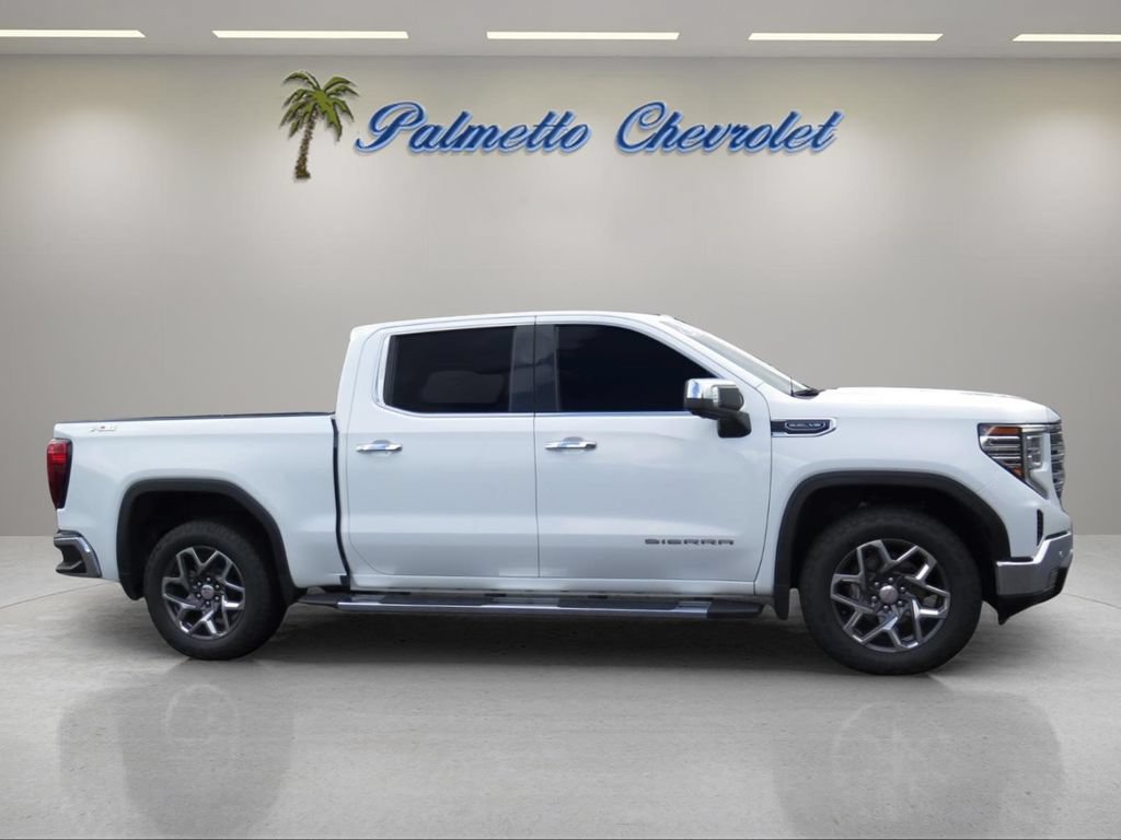 Used 2025 GMC Sierra 1500 SLT w/ SLT Premium Plus Package AWD/4WD image 2