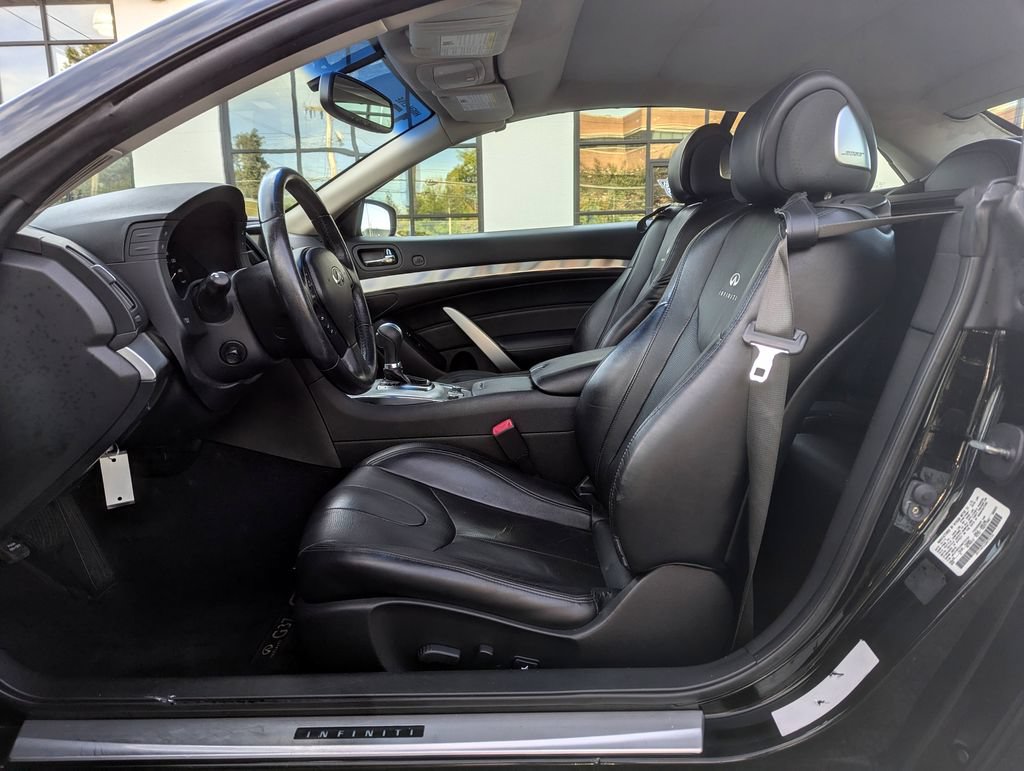 Used 2013 INFINITI G37 Convertible w/ Premium Pkg RWD image 12