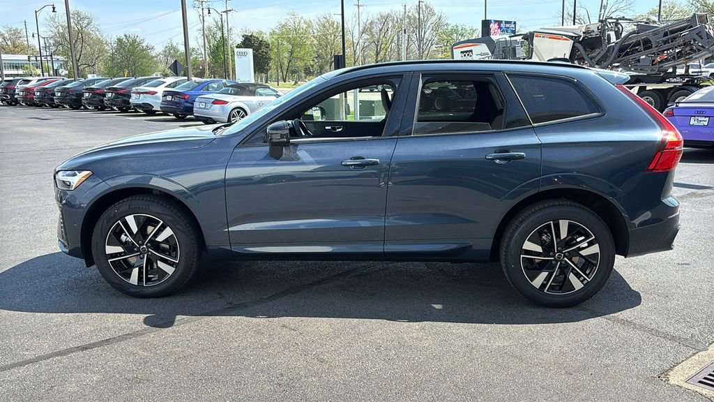 New 2026 Volvo XC60 B5 Plus w/ Climate Package AWD/4WD image 3