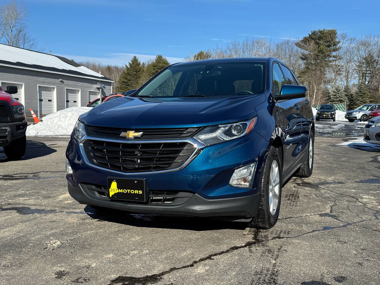 Used 2019 Chevrolet Equinox LT FWD image 2