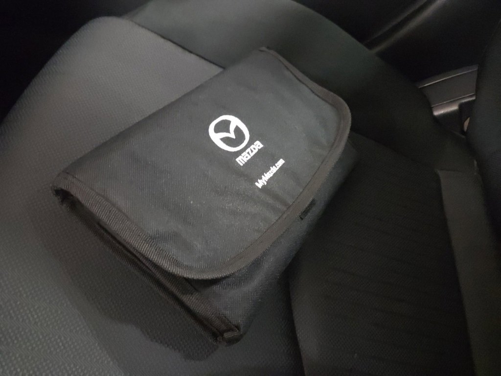 Used 2015 MAZDA MAZDA3 i Sport image 33