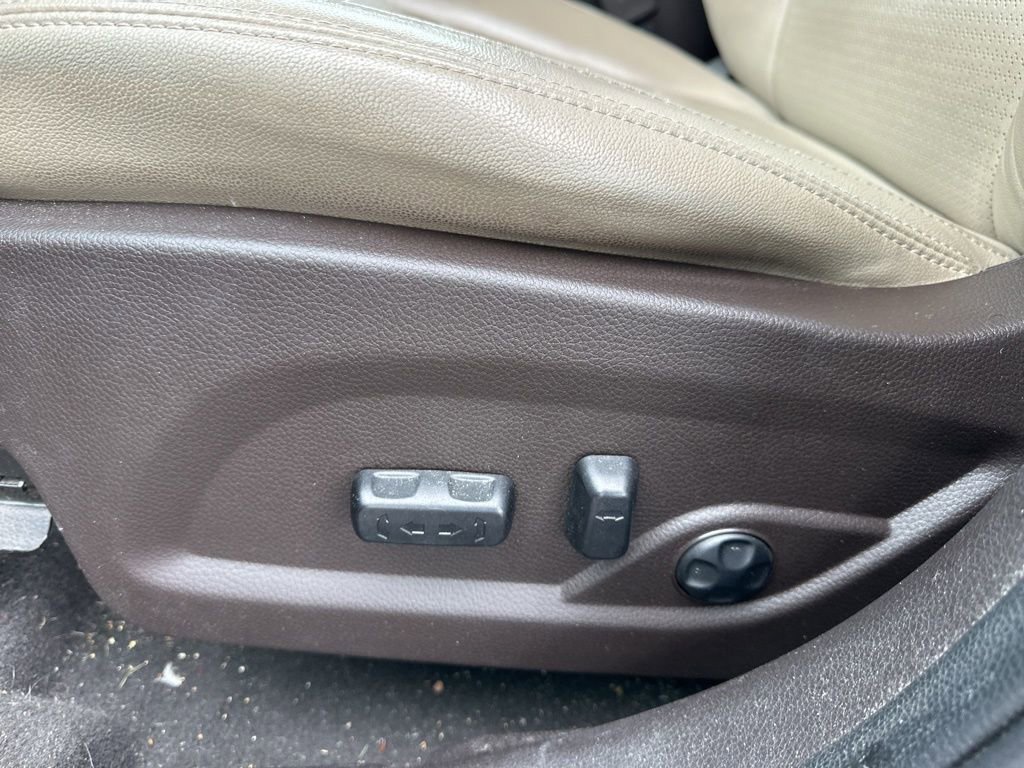 Used 2015 Hyundai Santa Fe Sport w/ Option Group 03 image 17