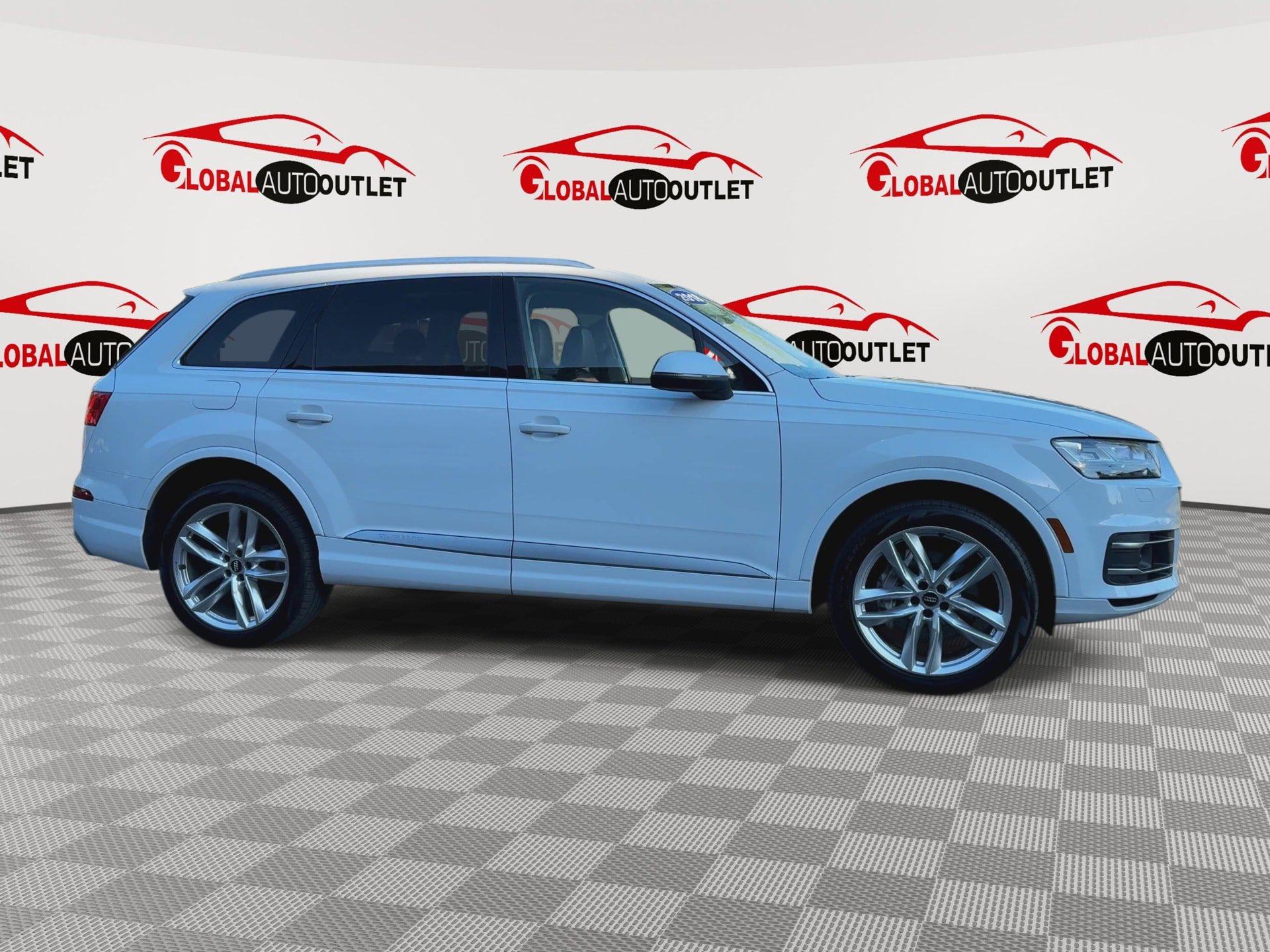 Used 2018 Audi Q7 3.0T Prestige AWD/4WD image 9