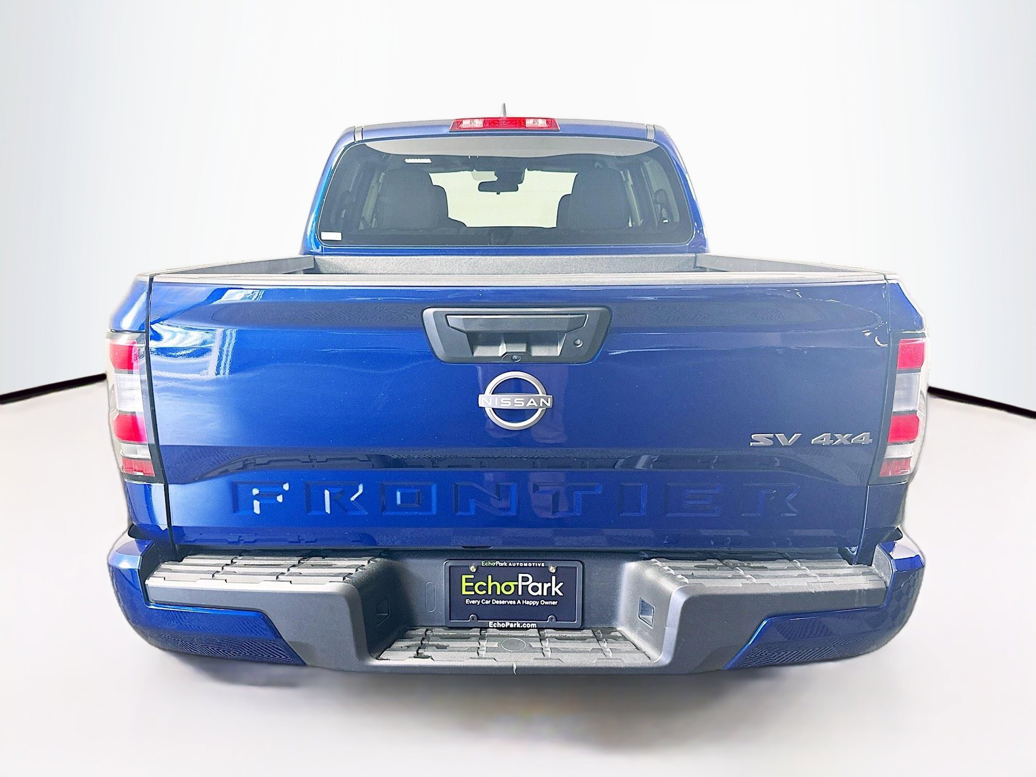 Used 2023 Nissan Frontier SV image 7