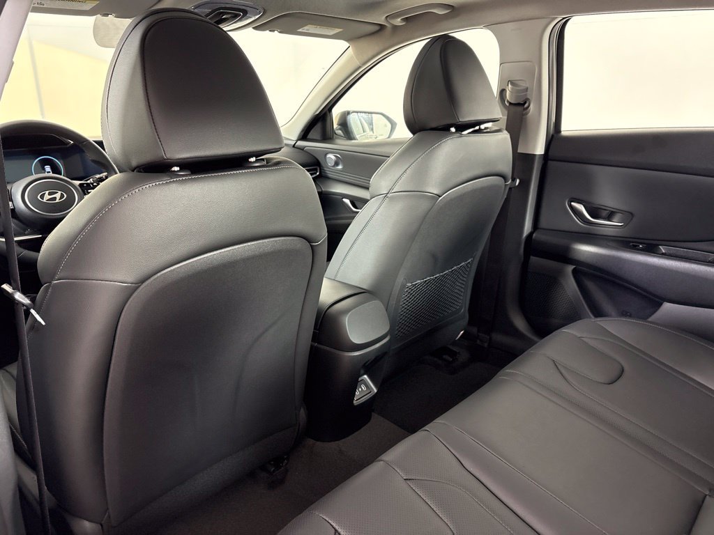 New 2026 Hyundai Elantra Limited FWD image 19
