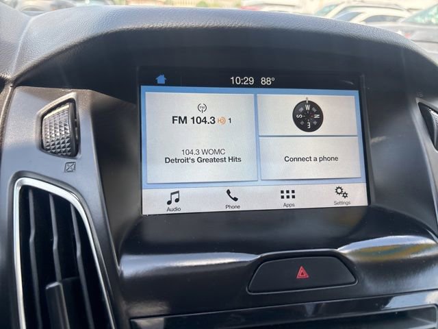 Used 2017 Ford Focus SEL FWD image 16