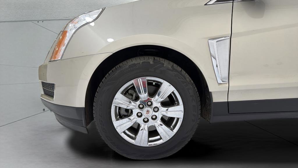 Used 2014 Cadillac SRX Luxury w/ Driver Awareness Package image 36