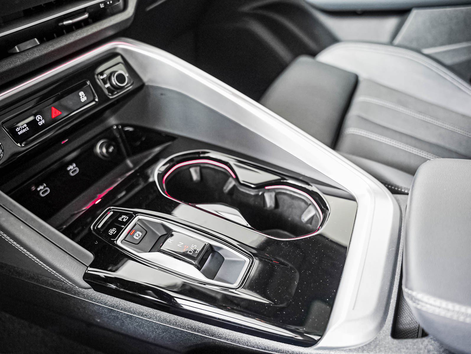 Certified 2025 Audi Q5 Prestige AWD/4WD image 18