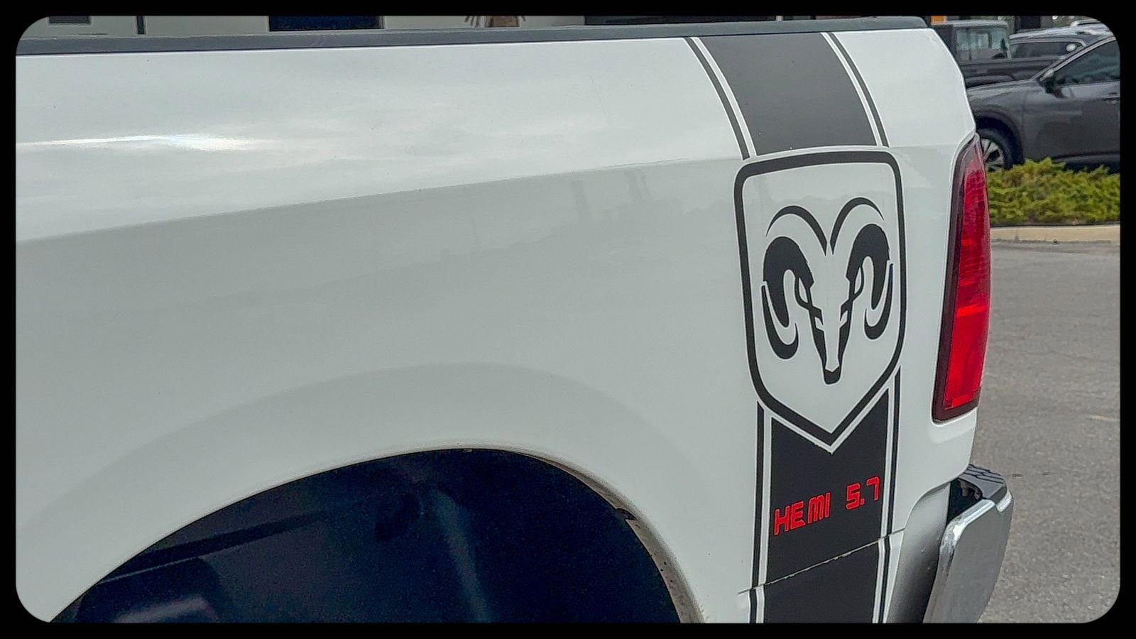 Used 2018 RAM 1500 Classic SLT image 4