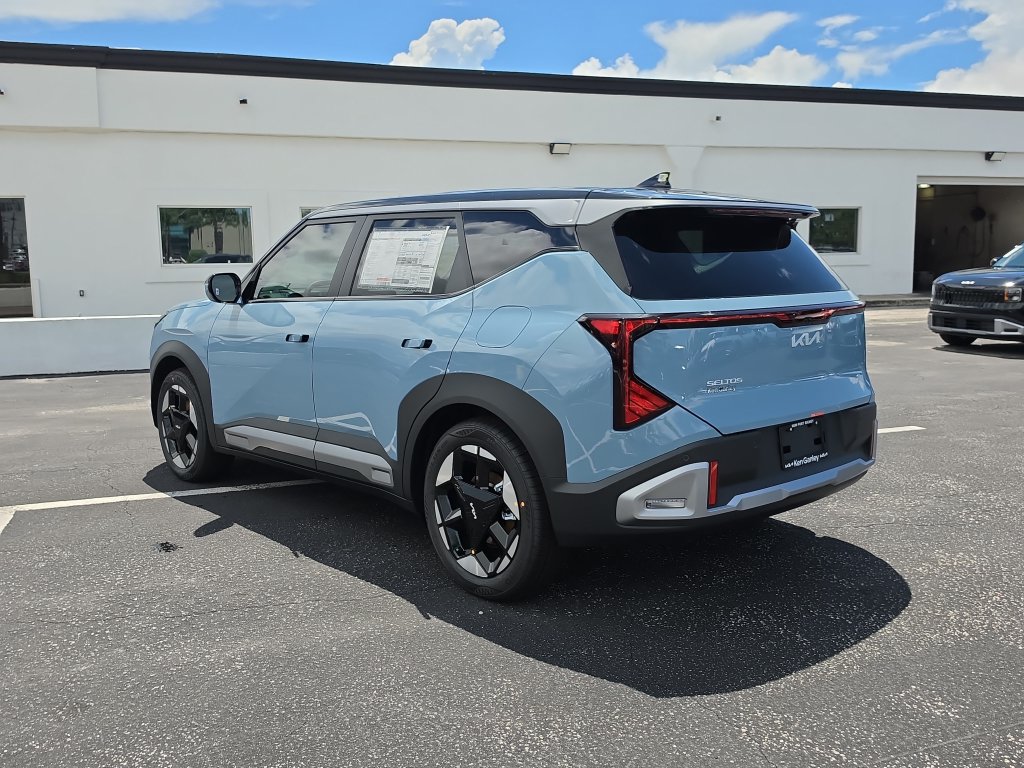 New 2027 Kia Seltos S FWD image 6