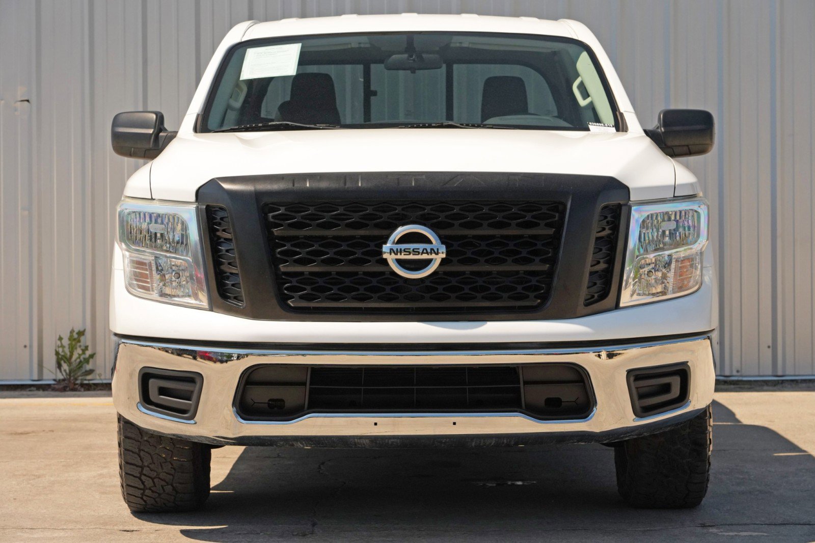 Used 2018 Nissan Titan S w/ S Utility Package image 6