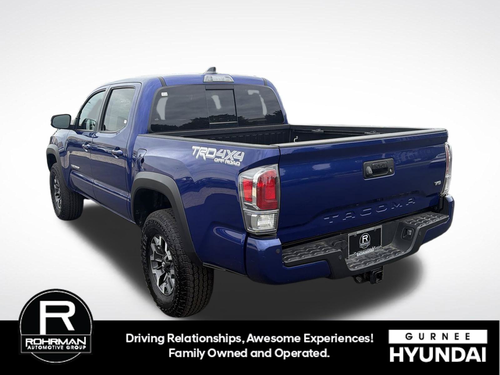 Used 2023 Toyota Tacoma TRD Off-Road w/ TRD Premium Off Road Package AWD/4WD image 7