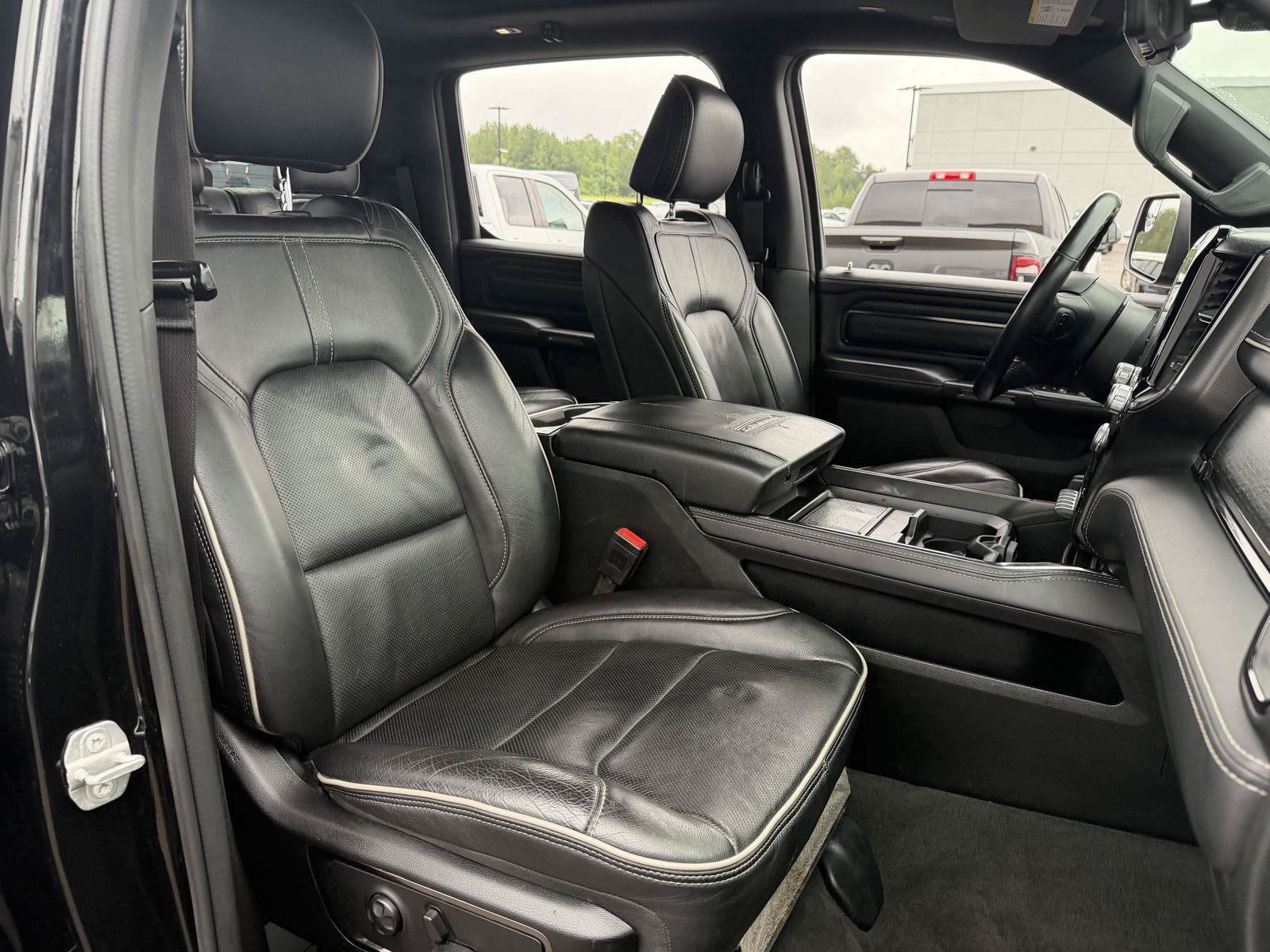 Used 2024 RAM 1500 Limited AWD/4WD image 19