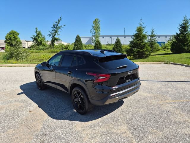 Used 2025 Chevrolet Trax ACTIV w/ Driver Confidence Package FWD image 7