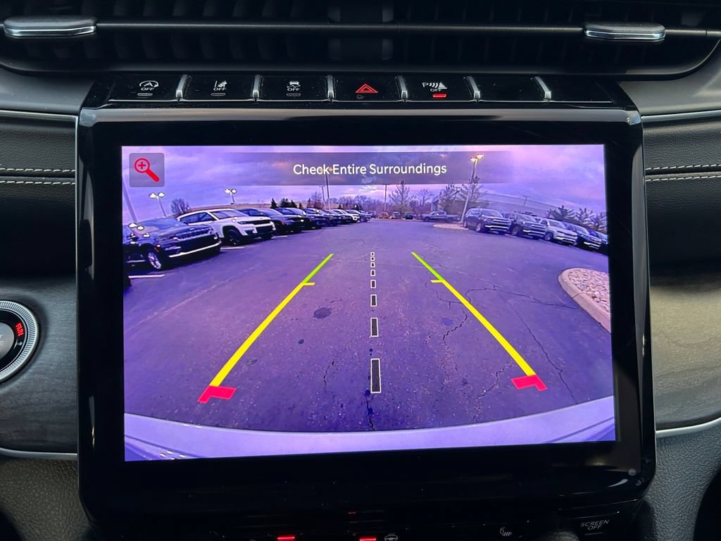 New 2025 Jeep Grand Cherokee Limited w/ Black Appearance Package AWD/4WD image 14