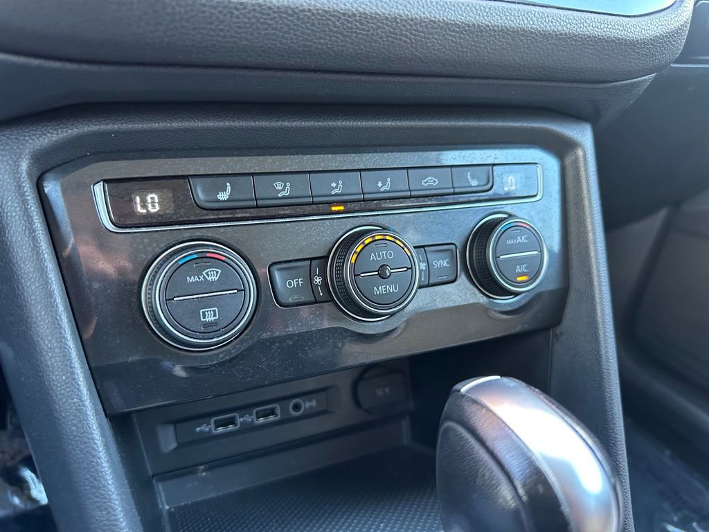 Used 2019 Volkswagen Tiguan SE FWD image 20