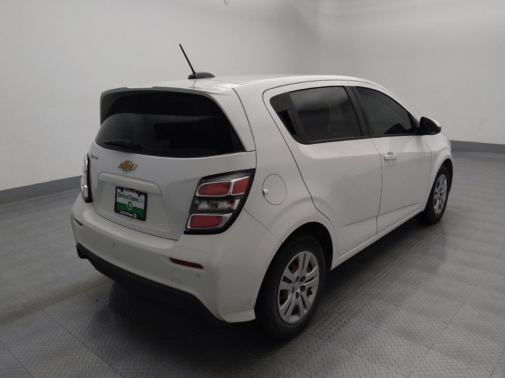 Used 2020 Chevrolet Sonic LT FWD image 9