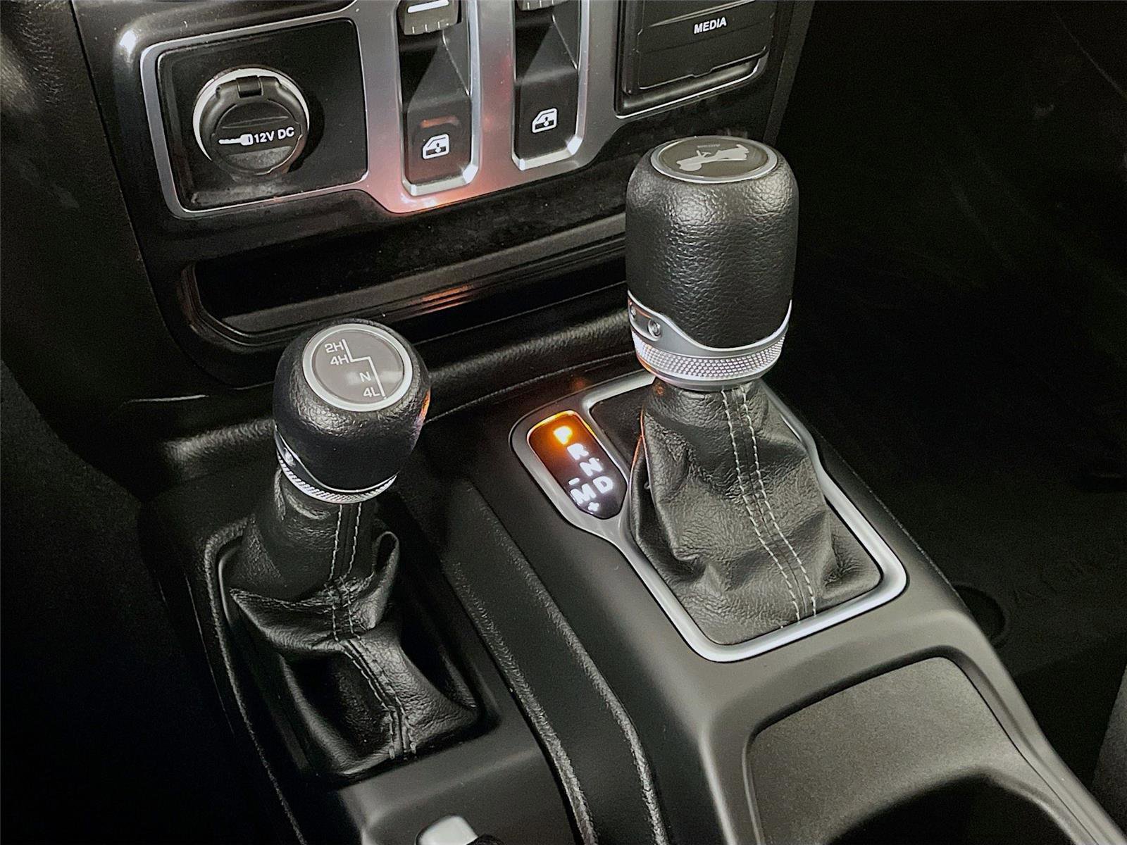 Used 2024 Jeep Wrangler Sport S image 20