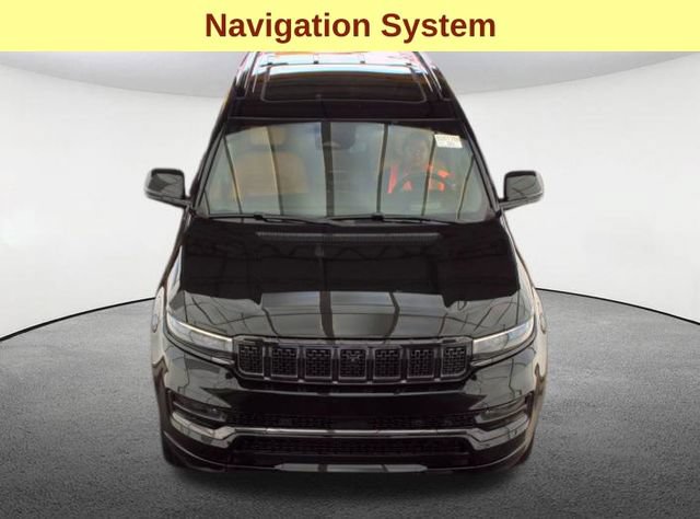 Used 2025 Jeep Grand Wagoneer Series III w/ Rear Seat Video Group 1 AWD/4WD image 4