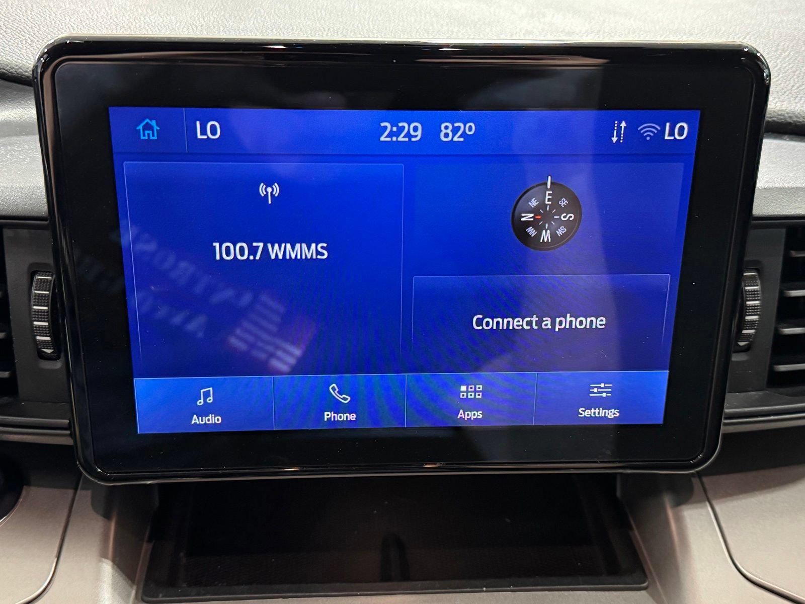 Used 2022 Ford Explorer XLT AWD/4WD image 29