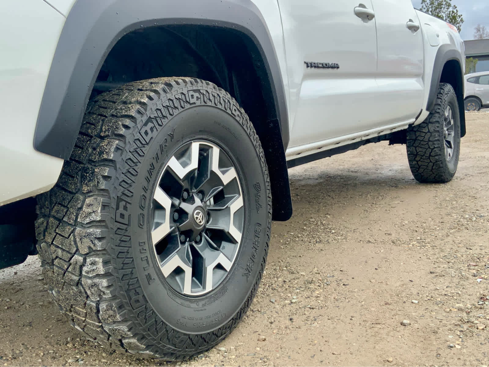 Used 2023 Toyota Tacoma TRD Off-Road w/ Technology Package image 17