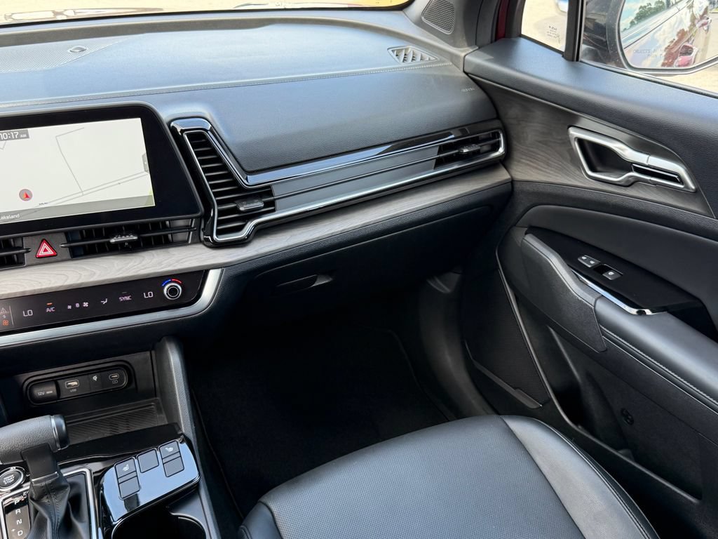 Certified 2023 Kia Sportage X-Line w/ X-Line Premium Package AWD/4WD image 16