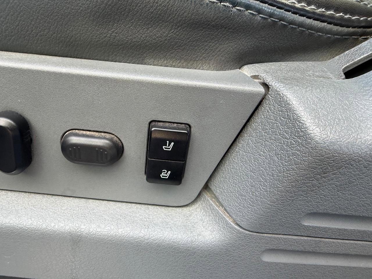 Used 2012 Ford F150 Platinum image 21