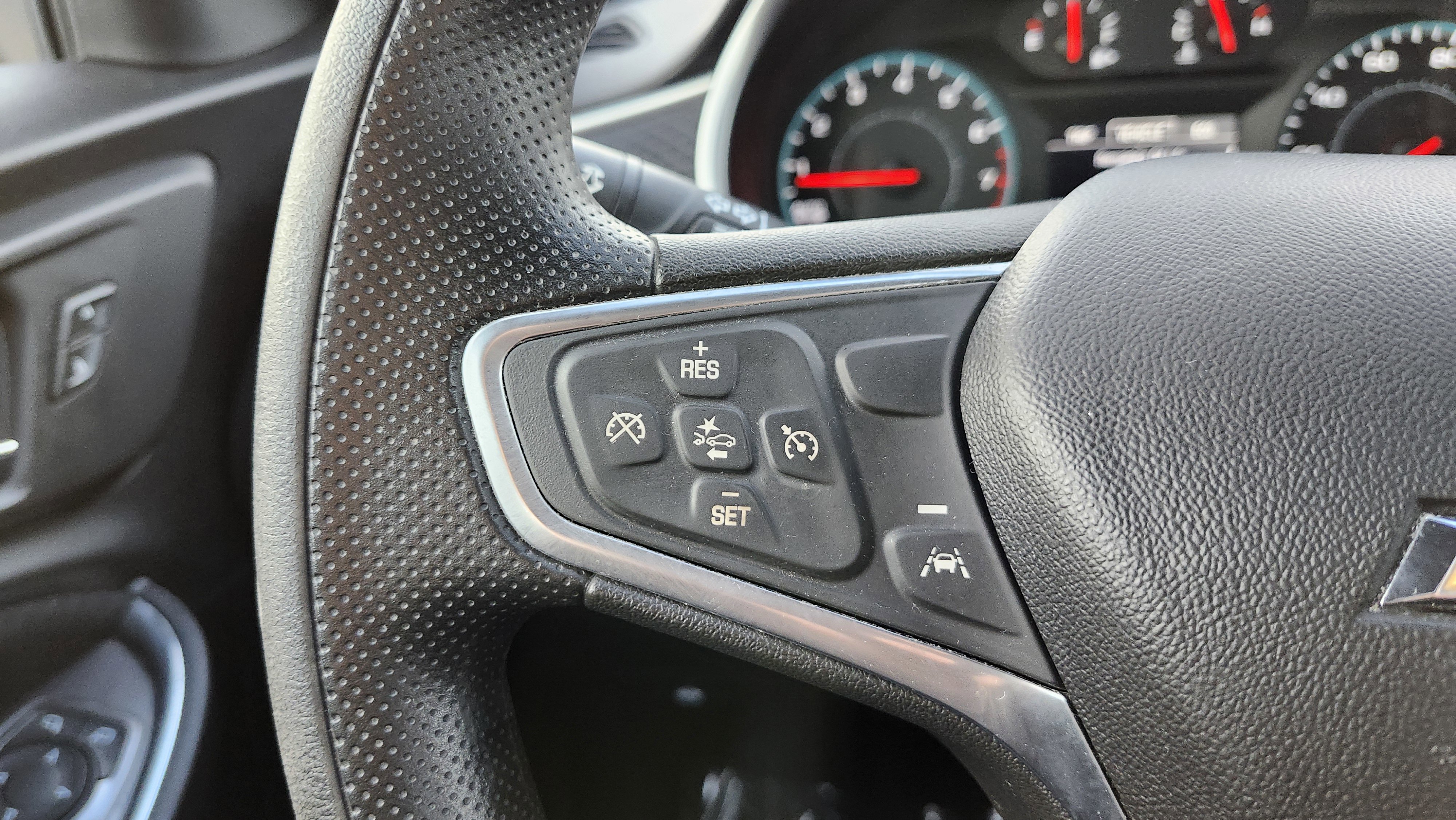 Used 2022 Chevrolet Malibu LT image 35