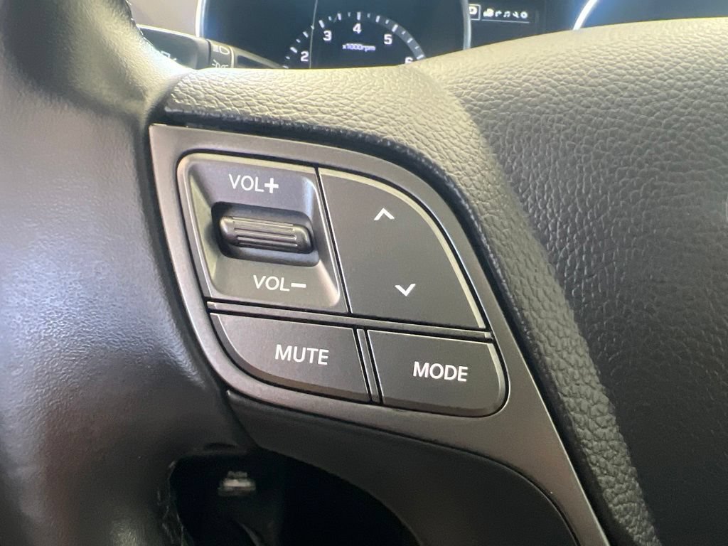 Used 2018 Hyundai Santa Fe AWD image 61