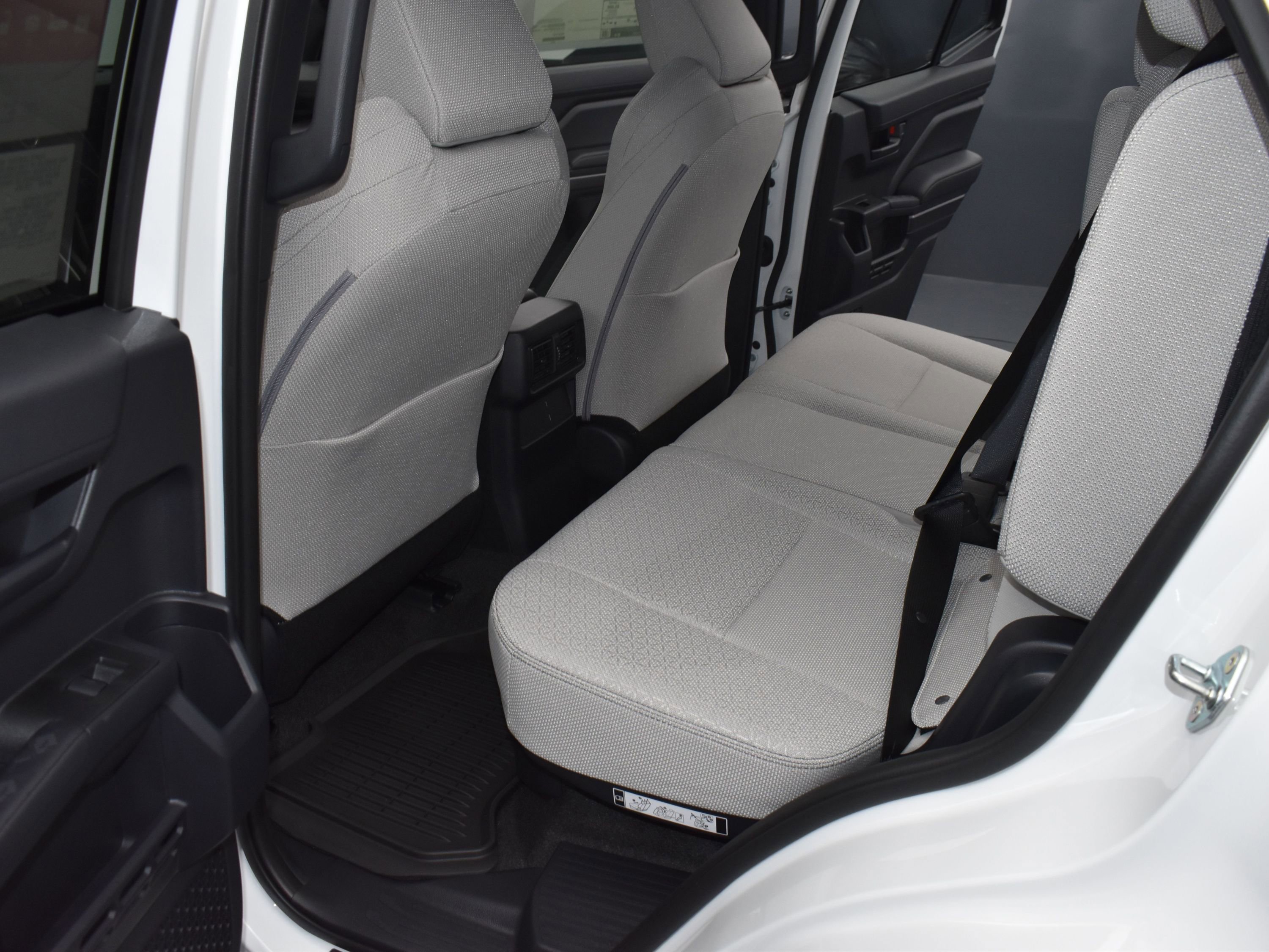 Used 2025 Toyota 4Runner SR5 AWD/4WD image 13