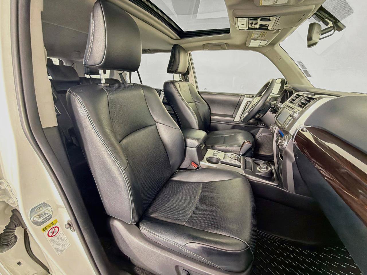 Used 2014 Toyota 4Runner Limited AWD/4WD image 34