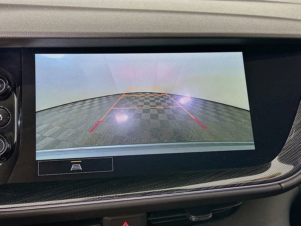 Used 2023 Buick Envision Essence image 19