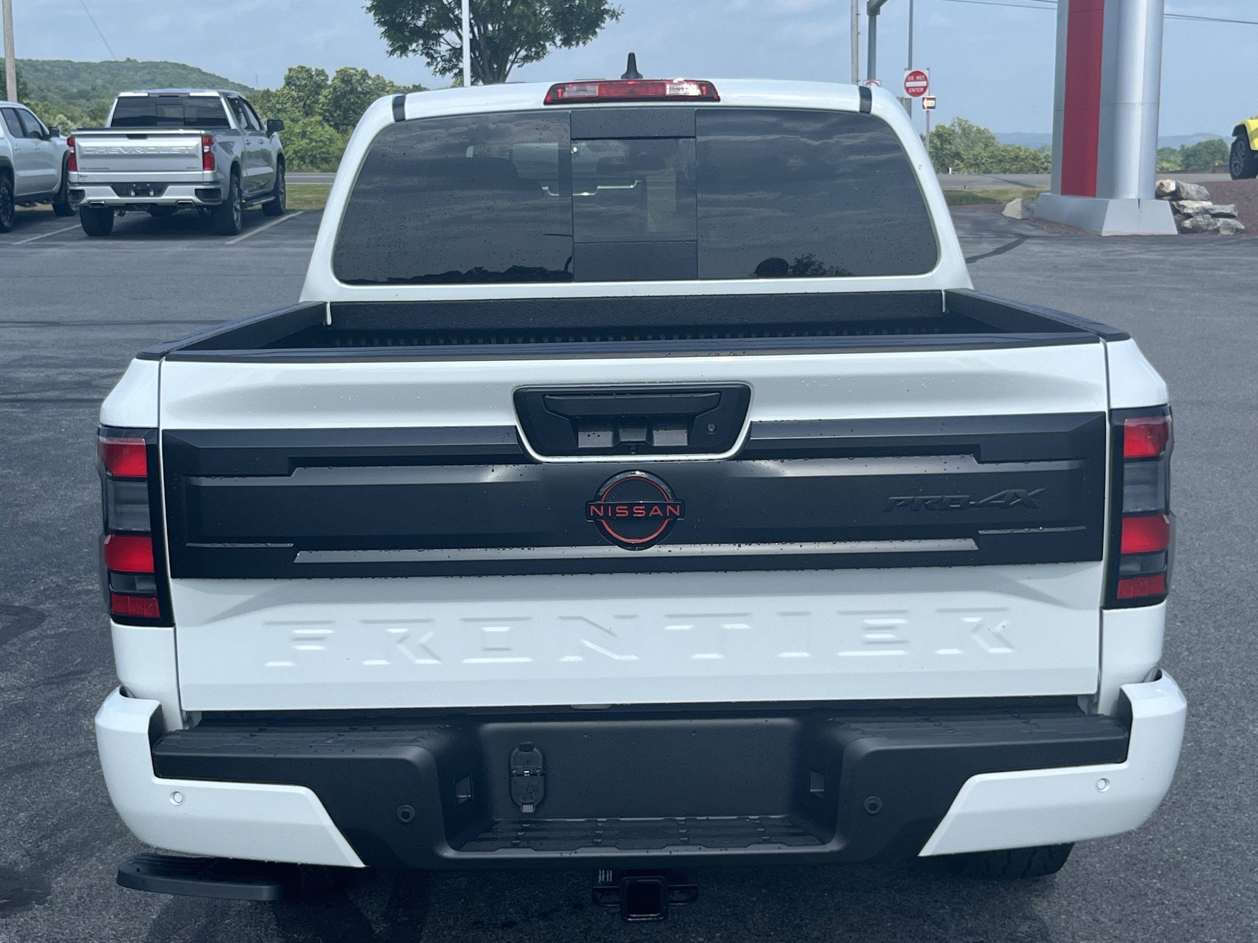 New 2026 Nissan Frontier PRO-4X w/ Tow Package AWD/4WD image 6