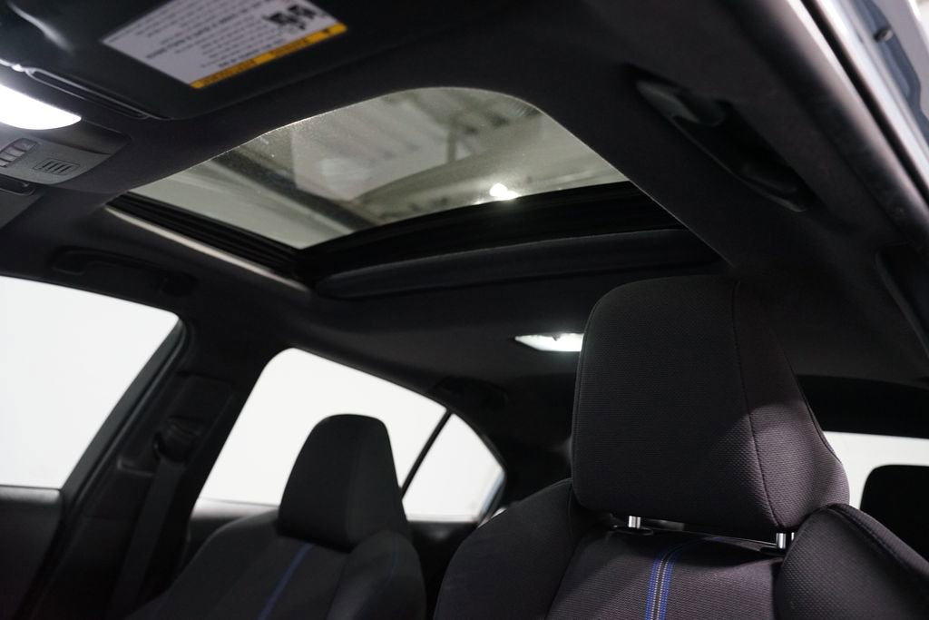 Used 2022 Toyota Corolla SE w/ SE Premium Package image 34