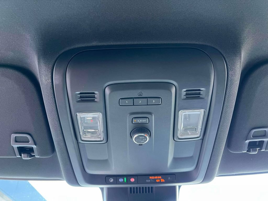 Certified 2023 GMC Yukon SLT AWD/4WD image 37