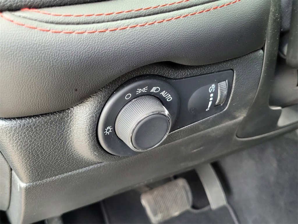 Used 2024 Dodge Durango GT image 22