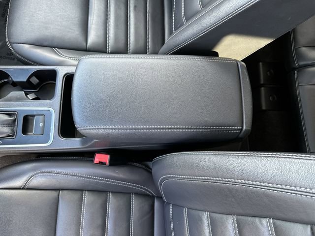 Used 2019 Ford Escape Titanium image 25