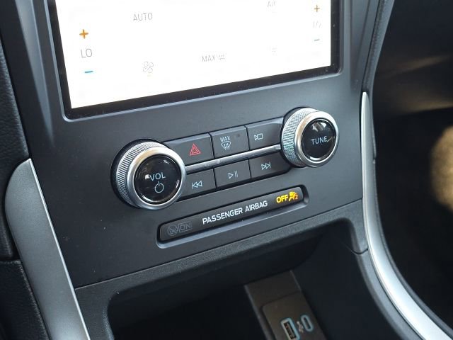 Used 2024 Ford Edge SE image 31