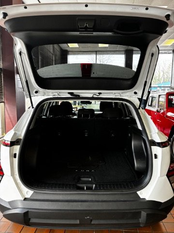 Used 2024 Hyundai Kona SEL image 14