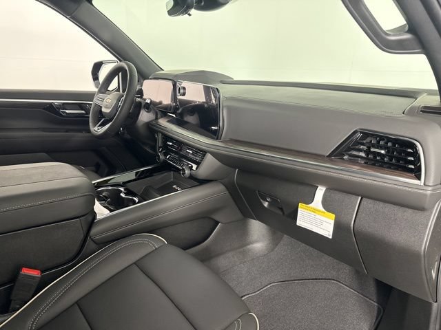 New 2026 Chevrolet Suburban Premier AWD/4WD image 30