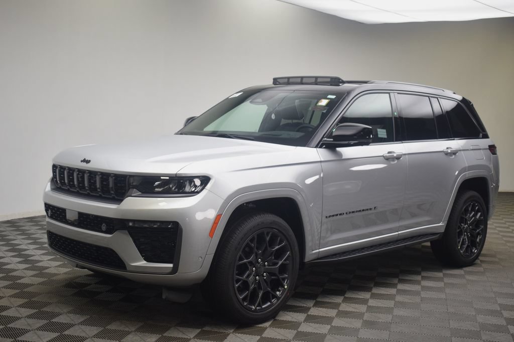 New 2026 Jeep Grand Cherokee Summit w/ Obsidian Package AWD/4WD image 15