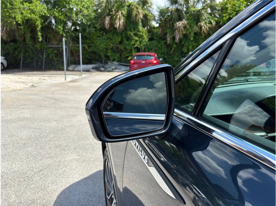 Used 2021 Lincoln Nautilus Reserve image 18