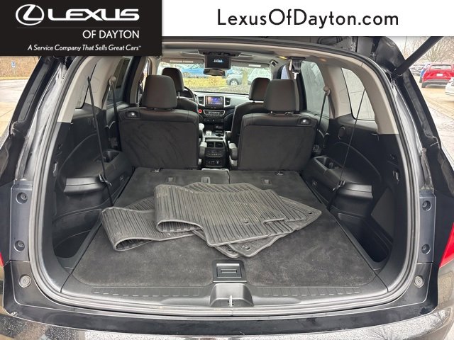 Used 2017 Honda Pilot Elite image 39