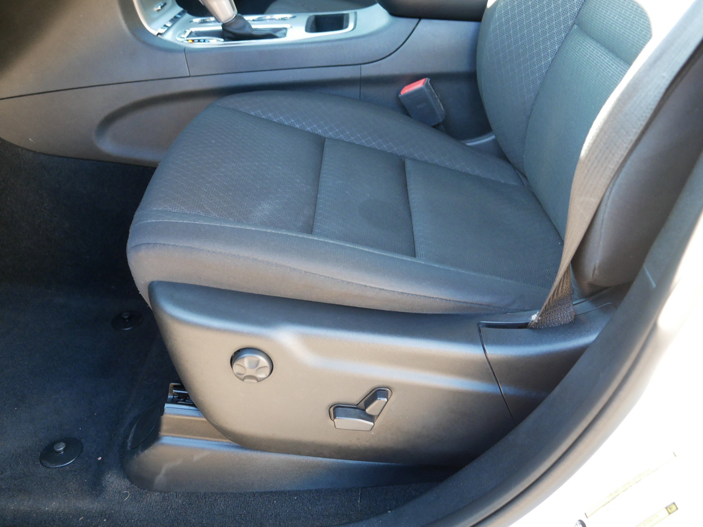 Certified 2021 Jeep Grand Cherokee Laredo w/ Security & Convenience Group image 20