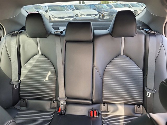 Used 2023 Toyota Camry SE image 10