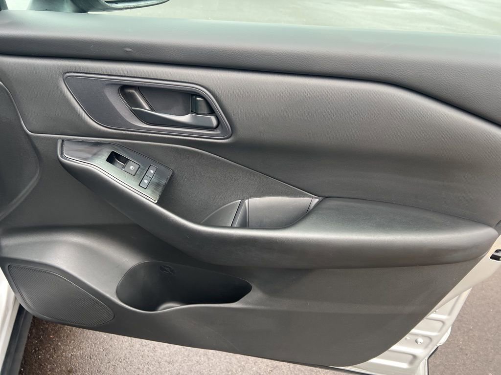 Certified 2024 Nissan Rogue S image 23