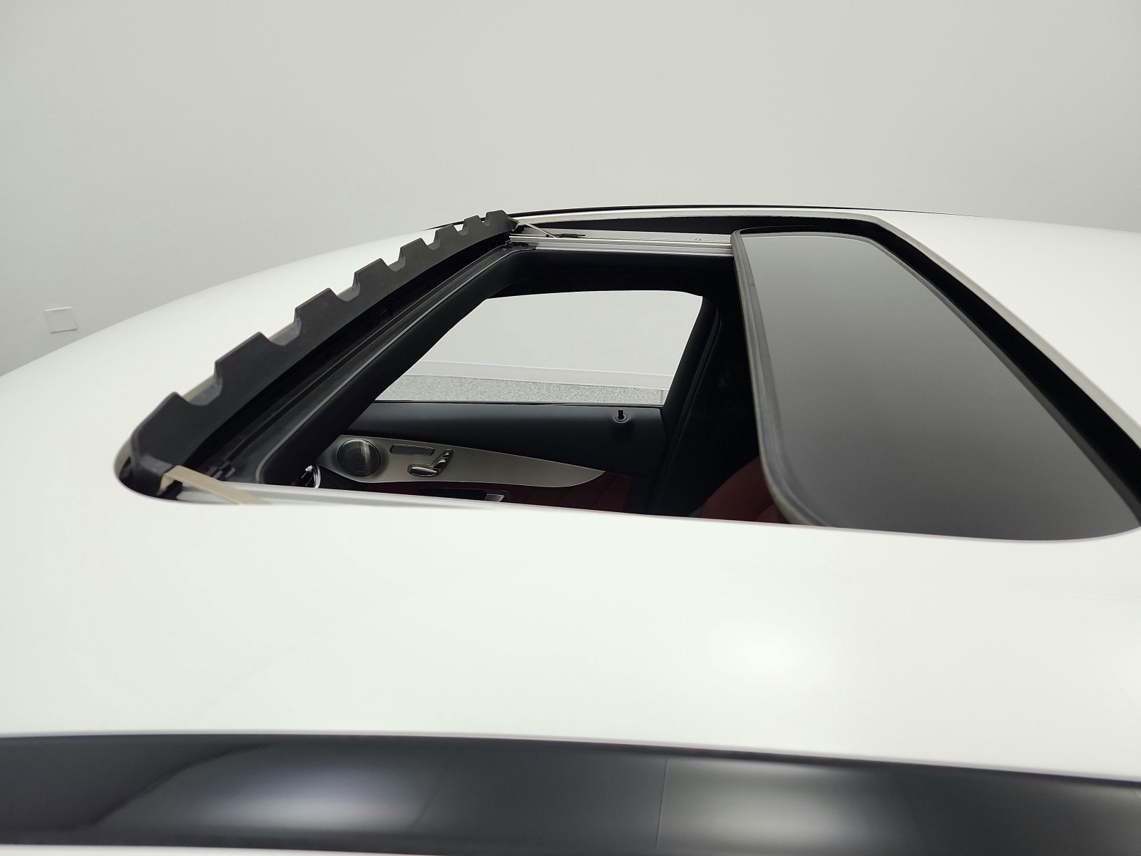 Used 2021 Mercedes-Benz GLC 300 4MATIC Coupe image 13