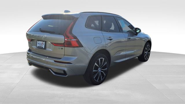 Used 2024 Volvo XC60 B5 Plus image 7
